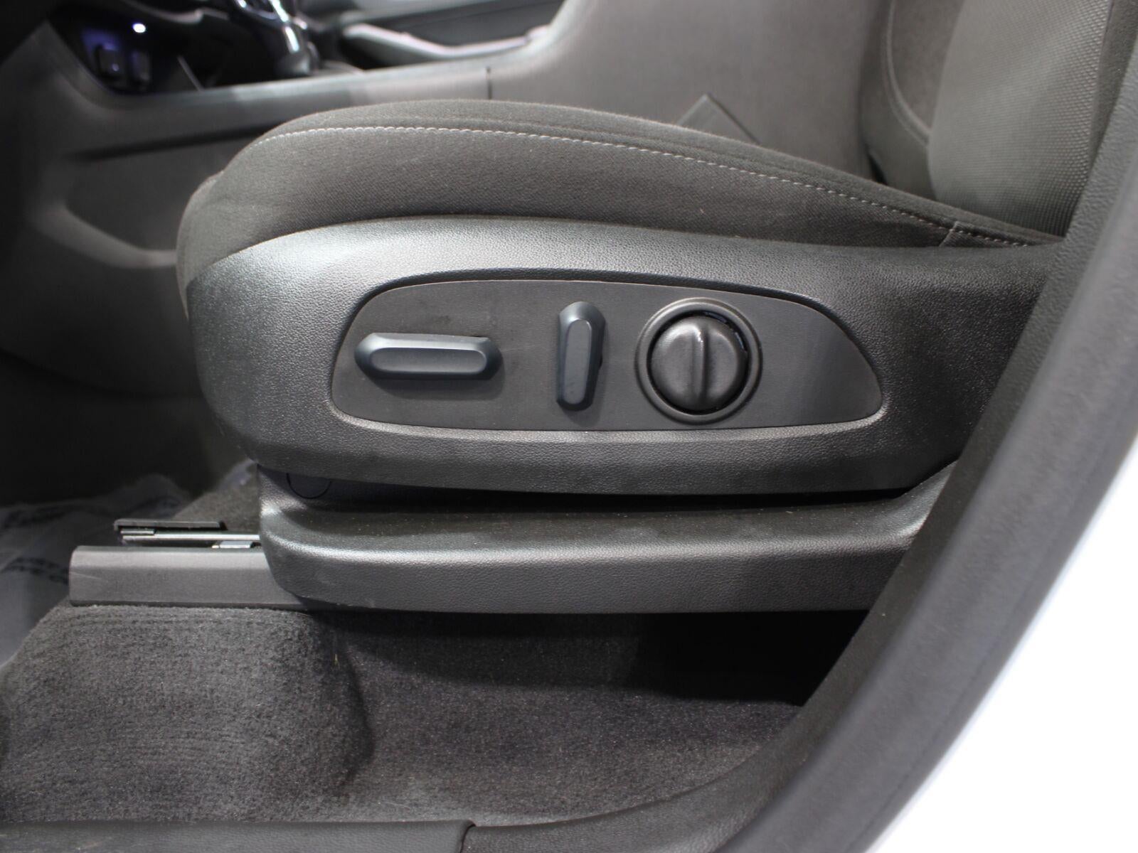 2024 Chevrolet Traverse Limited LT Cloth