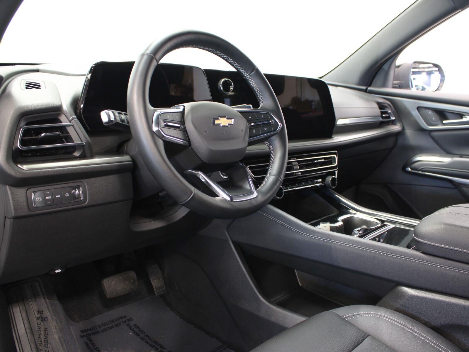 2024 Chevrolet Traverse LT