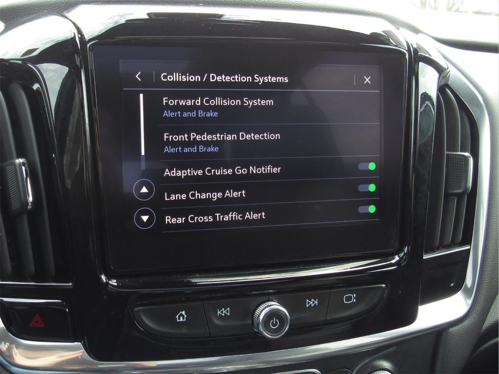 2023 Chevrolet Traverse RS