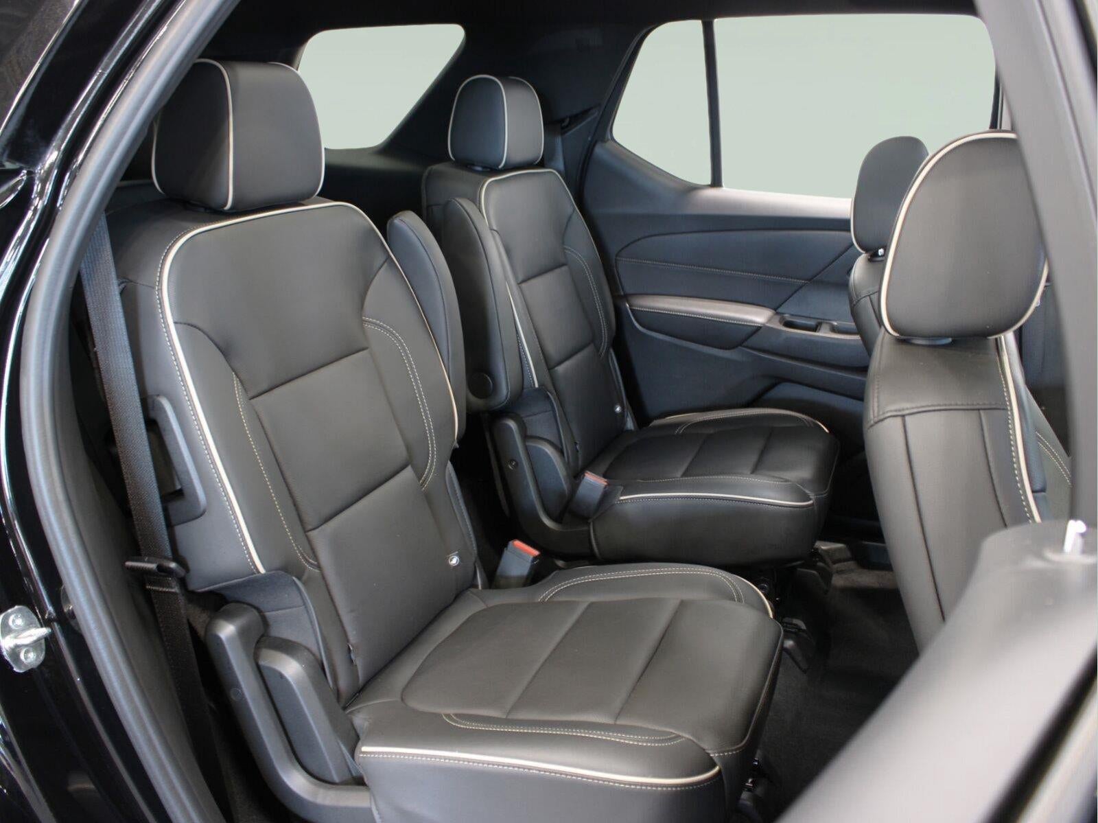 2023 Chevrolet Traverse Premier - Photo 23