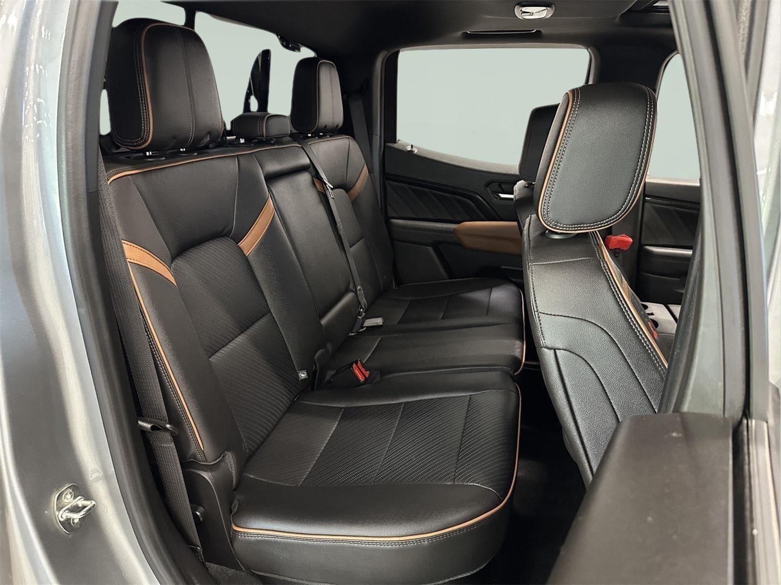 2023 GMC Canyon 4WD AT4