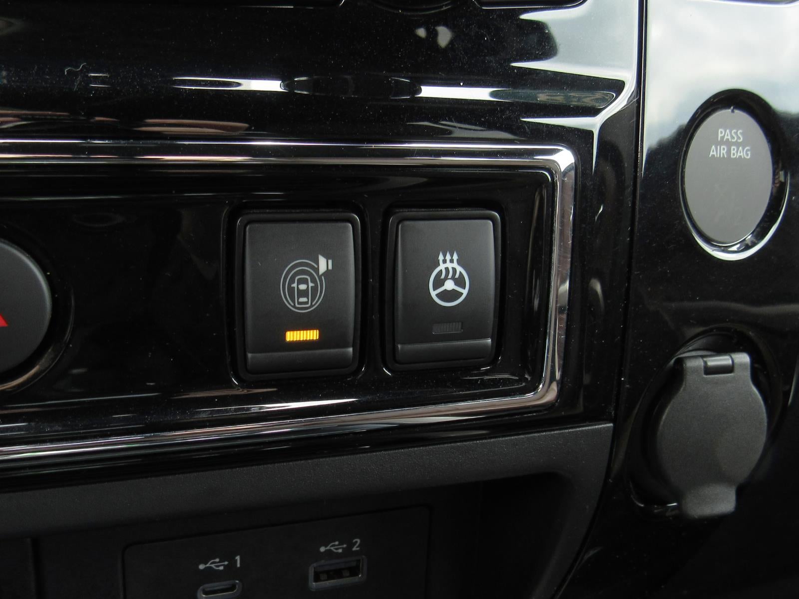 2023 Nissan TITAN Crew Cab Platinum Reserve 4x4
