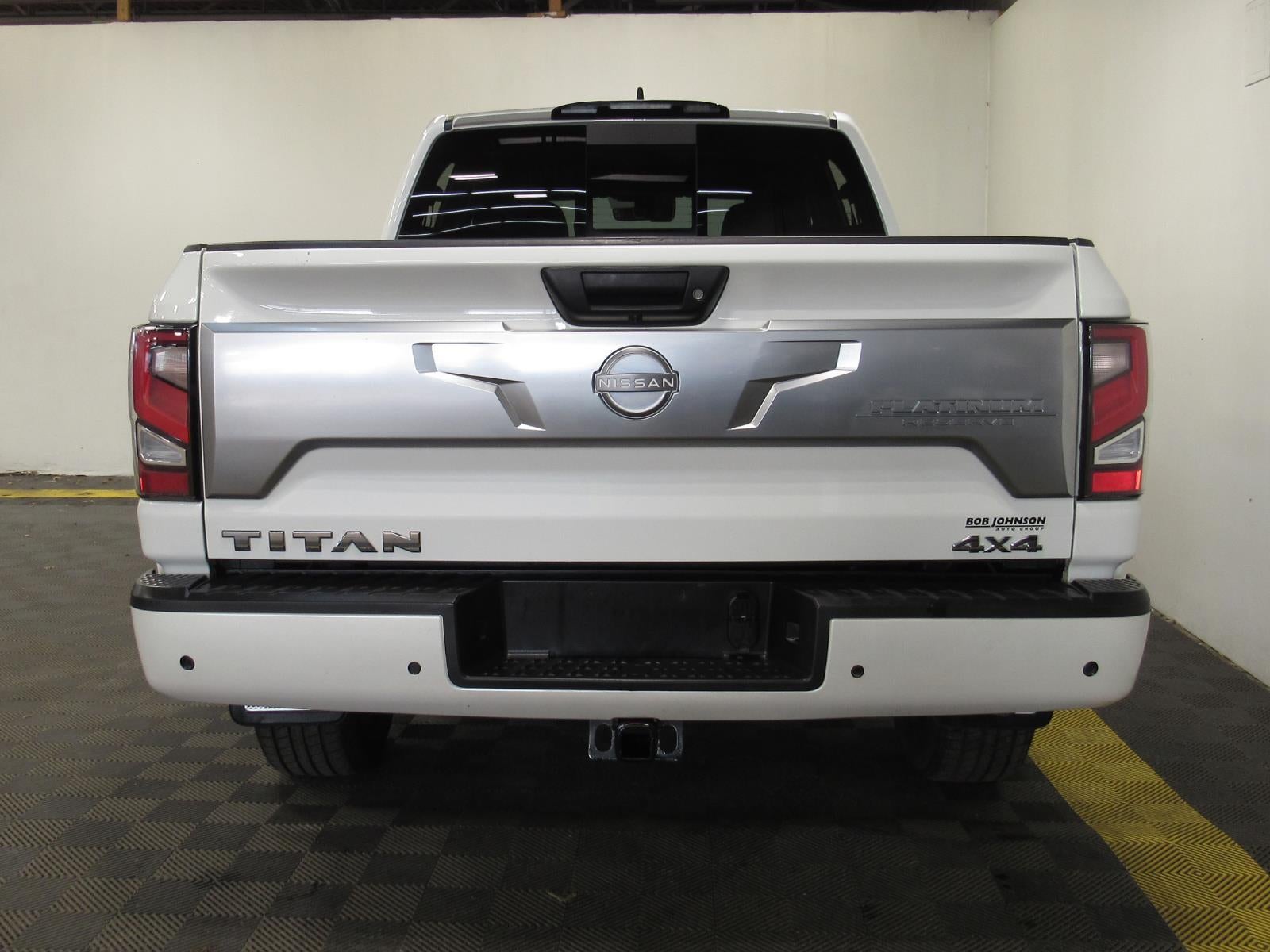 2023 Nissan TITAN Crew Cab Platinum Reserve 4x4