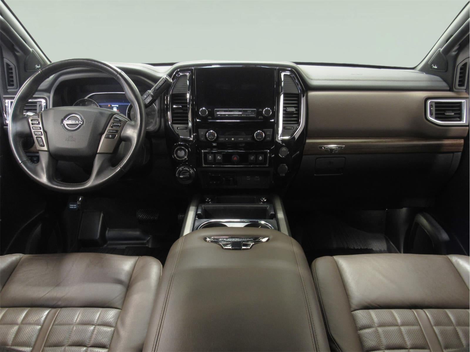 2023 Nissan TITAN Crew Cab Platinum Reserve 4x4