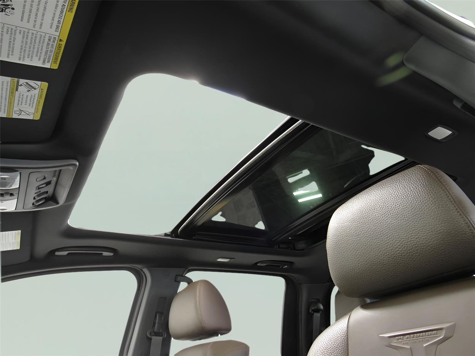 2023 Nissan TITAN Crew Cab Platinum Reserve 4x4