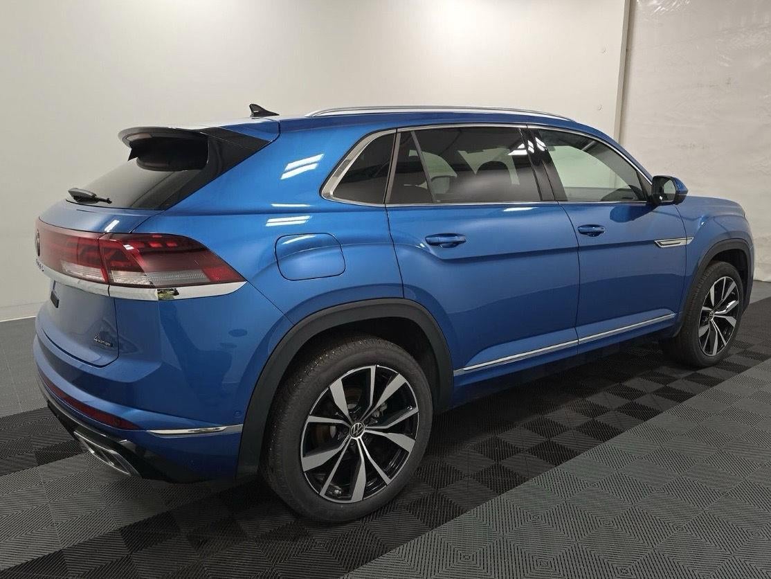 2025 Volkswagen Atlas Cross Sport 2.0T SEL Premium R-Line