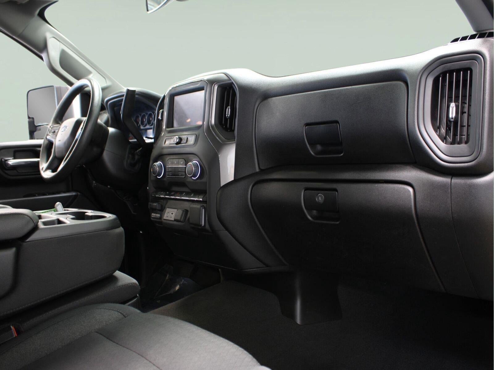 2025 Chevrolet Silverado 2500HD Custom - Photo 17