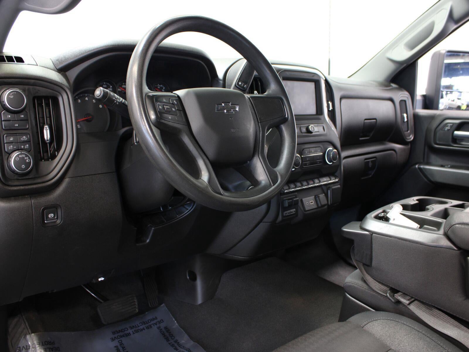 2025 Chevrolet Silverado 2500HD Custom - Photo 8