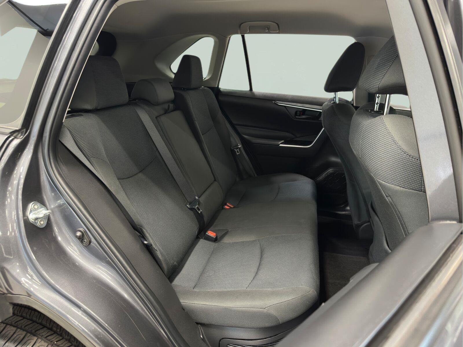 2023 Toyota RAV4 Hybrid LE