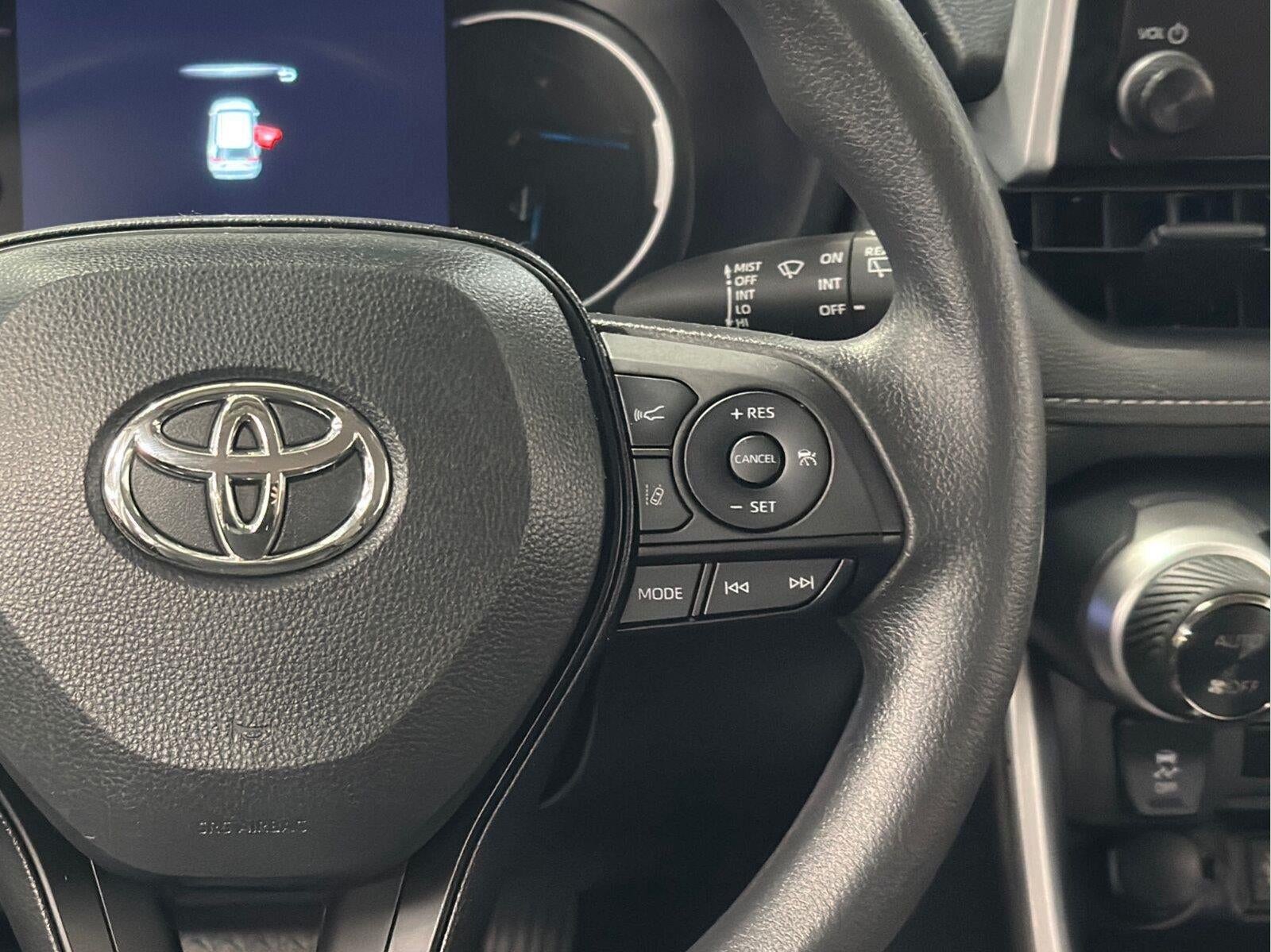 2023 Toyota RAV4 Hybrid LE