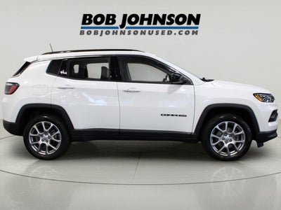2022 Jeep Compass Latitude Lux 4x4