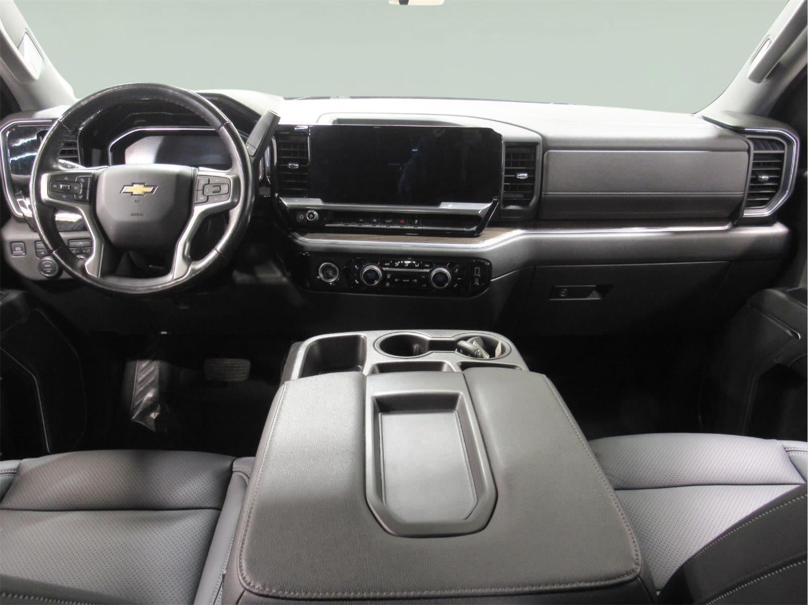 2022 Chevrolet Silverado 1500 LT (2FL)