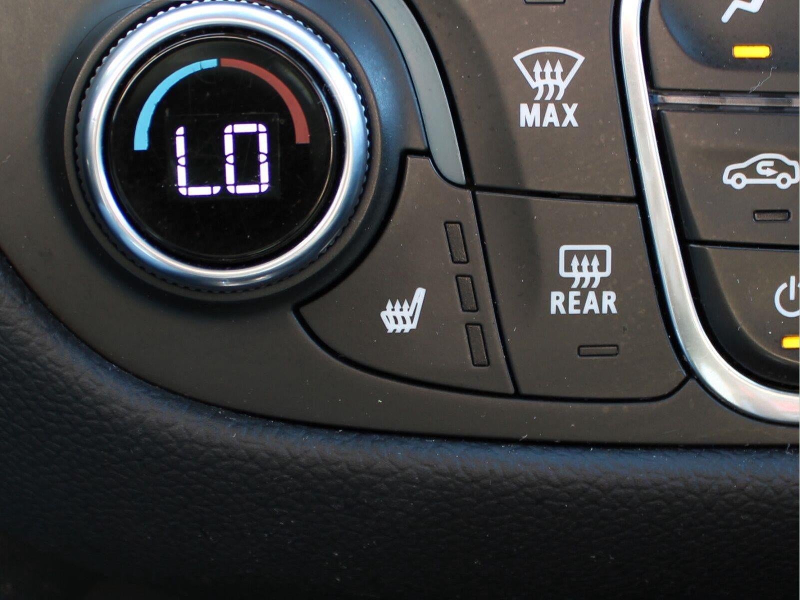 2024 Chevrolet Equinox LT - Photo 19