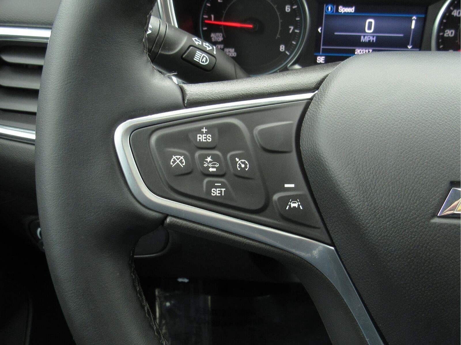 2024 Chevrolet Equinox LT - Photo 11
