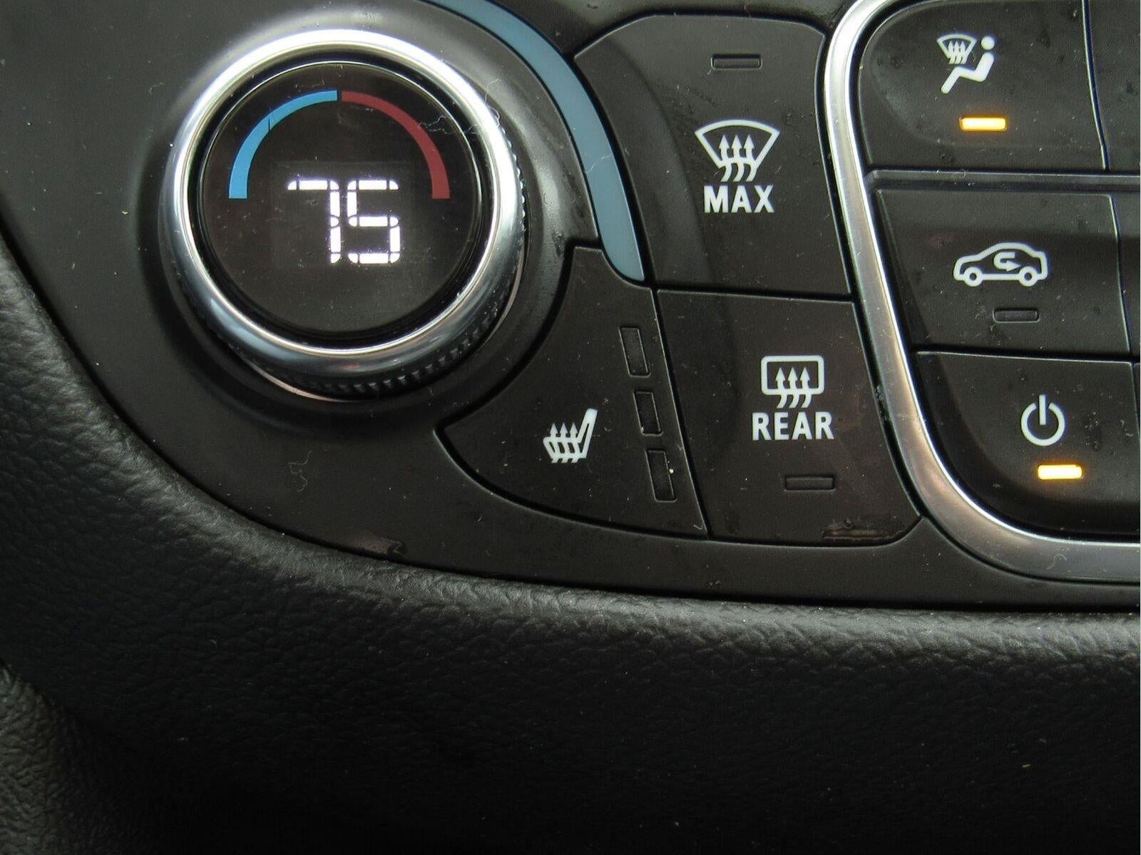 2024 Chevrolet Equinox LT - Photo 17