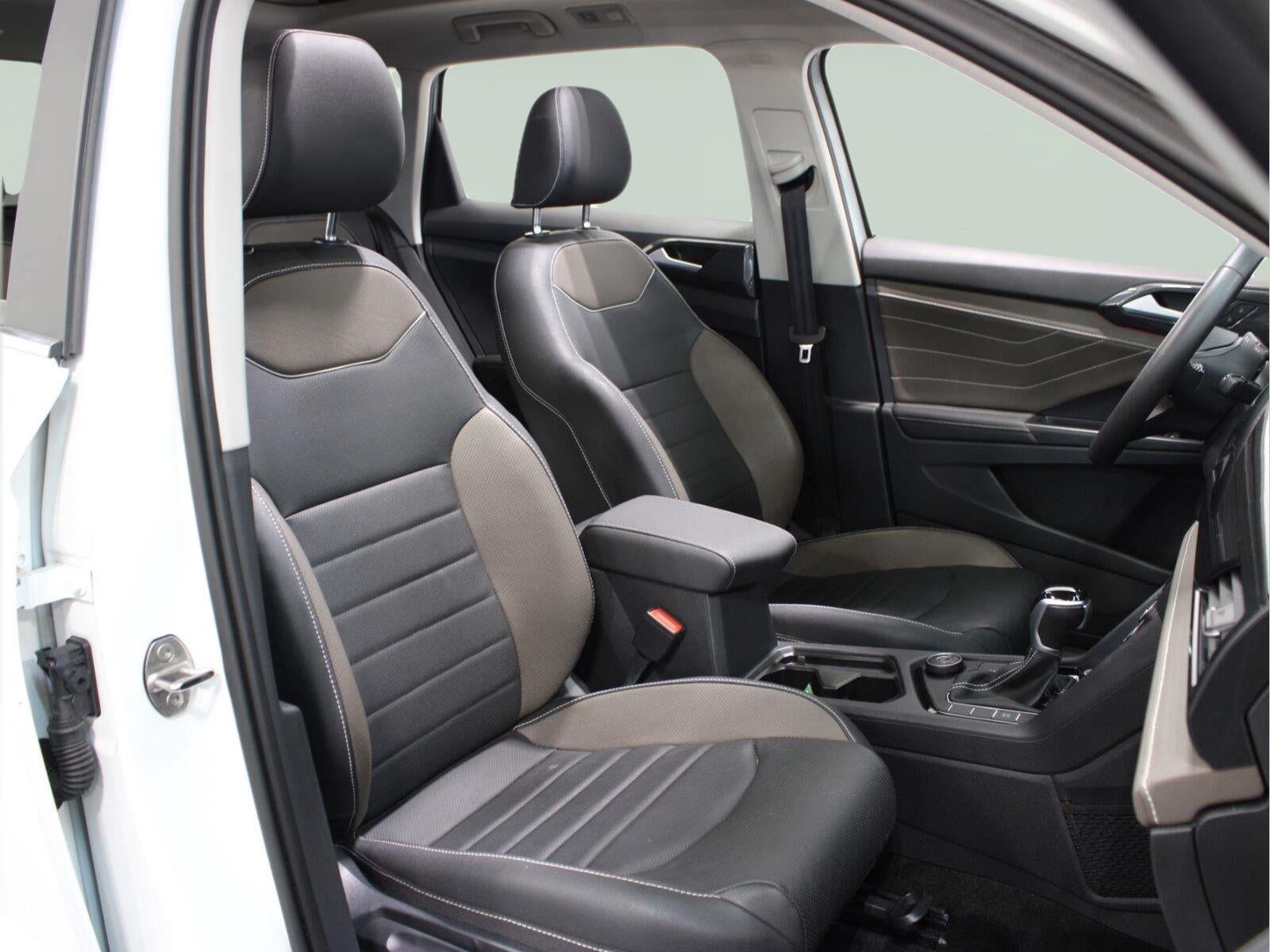 2024 Volkswagen Taos 1.5T SEL