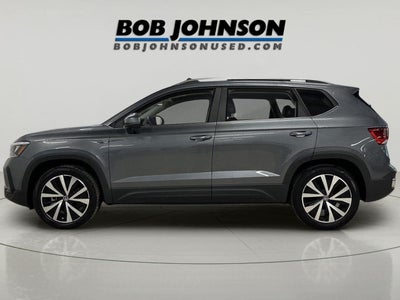 2022 Volkswagen Taos SE