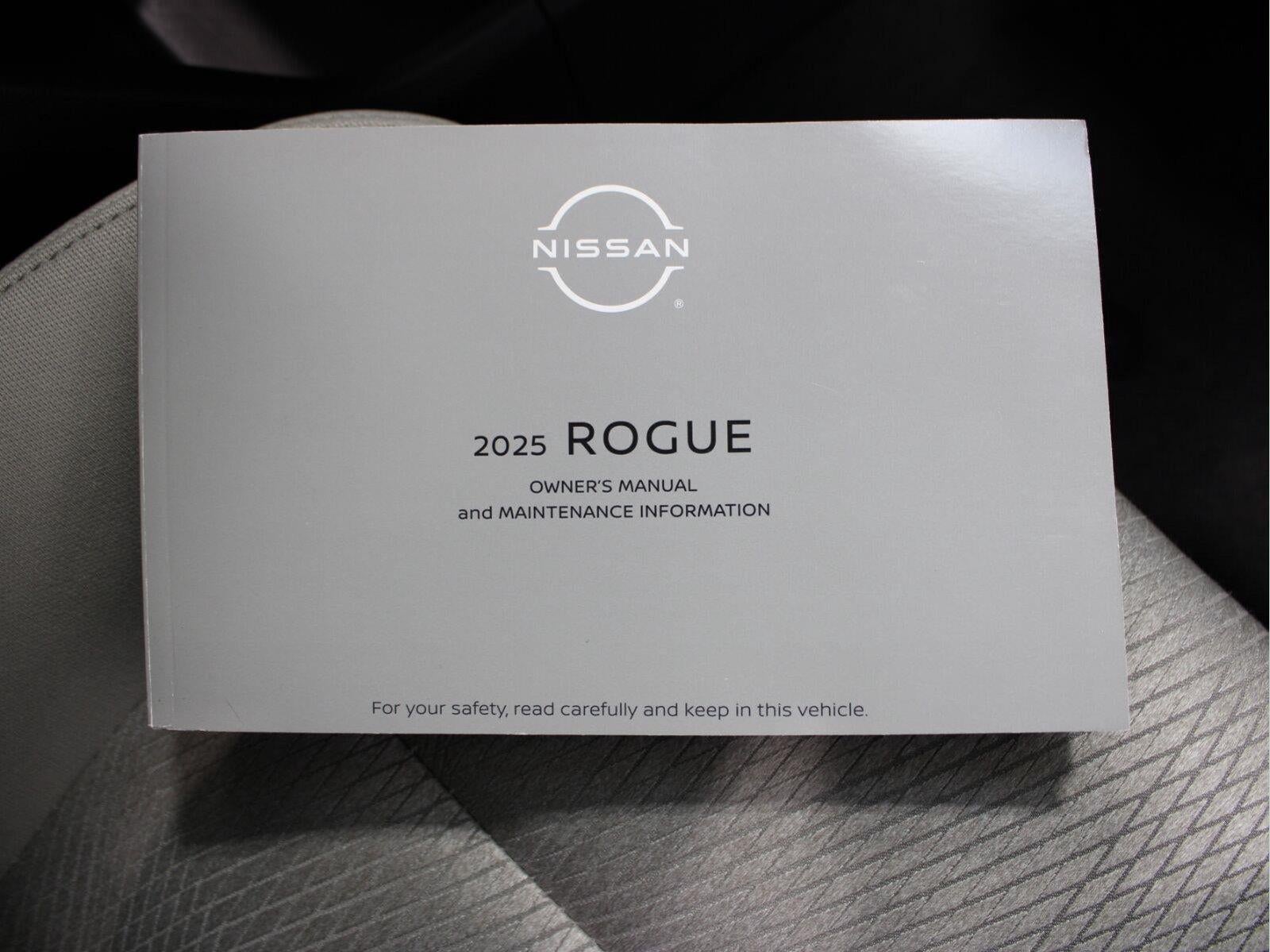 2025 Nissan Rogue SV