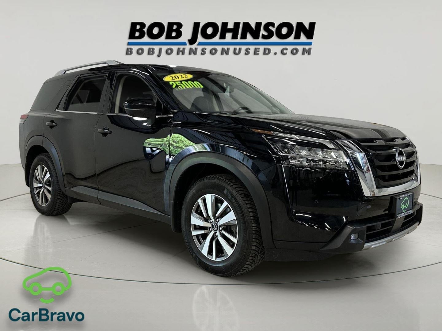 2022 Nissan Pathfinder SL