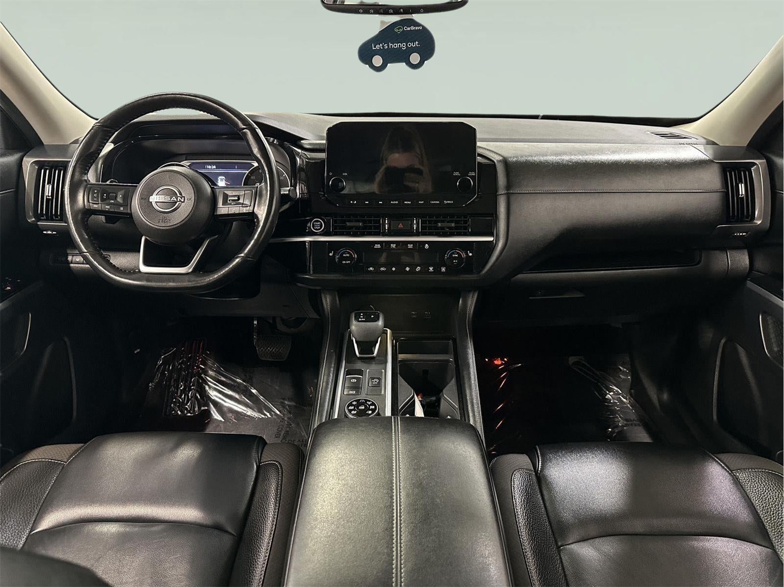 2022 Nissan Pathfinder SL