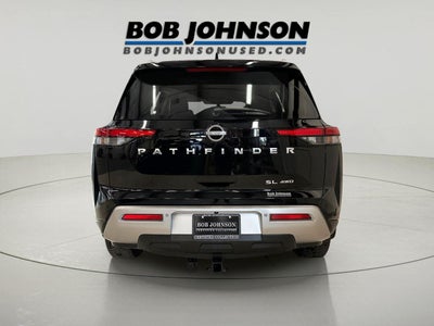 2022 Nissan Pathfinder SL