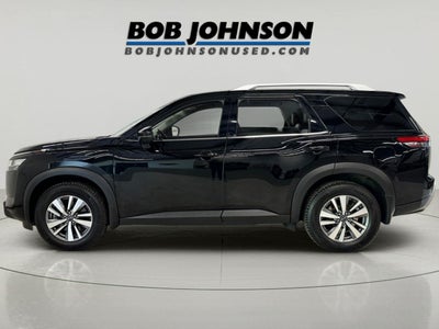 2022 Nissan Pathfinder SL