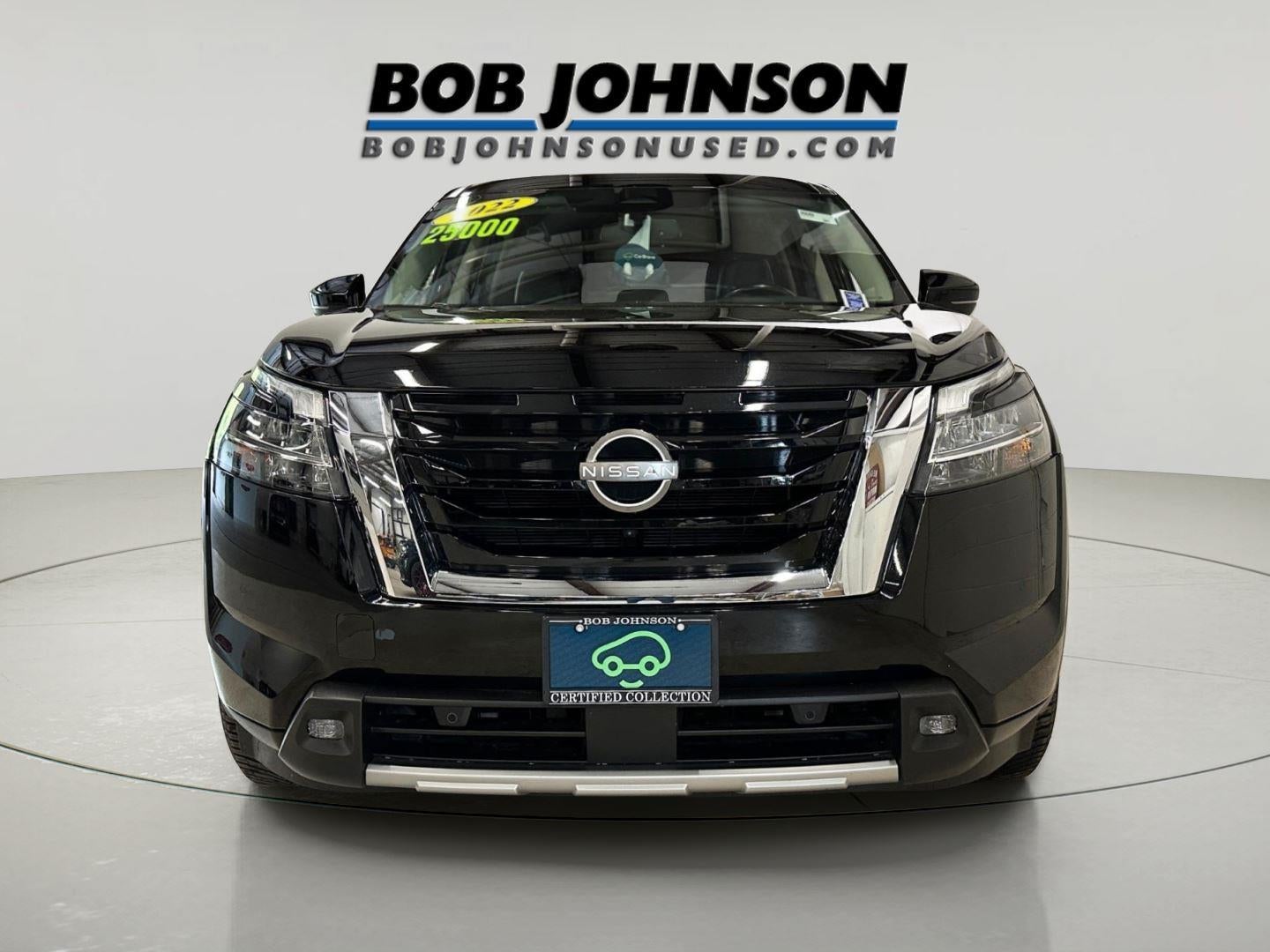 2022 Nissan Pathfinder SL