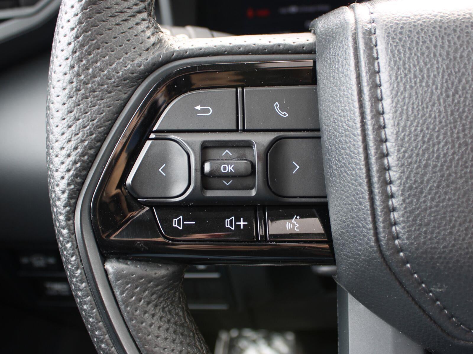 2023 Toyota Sequoia SR5