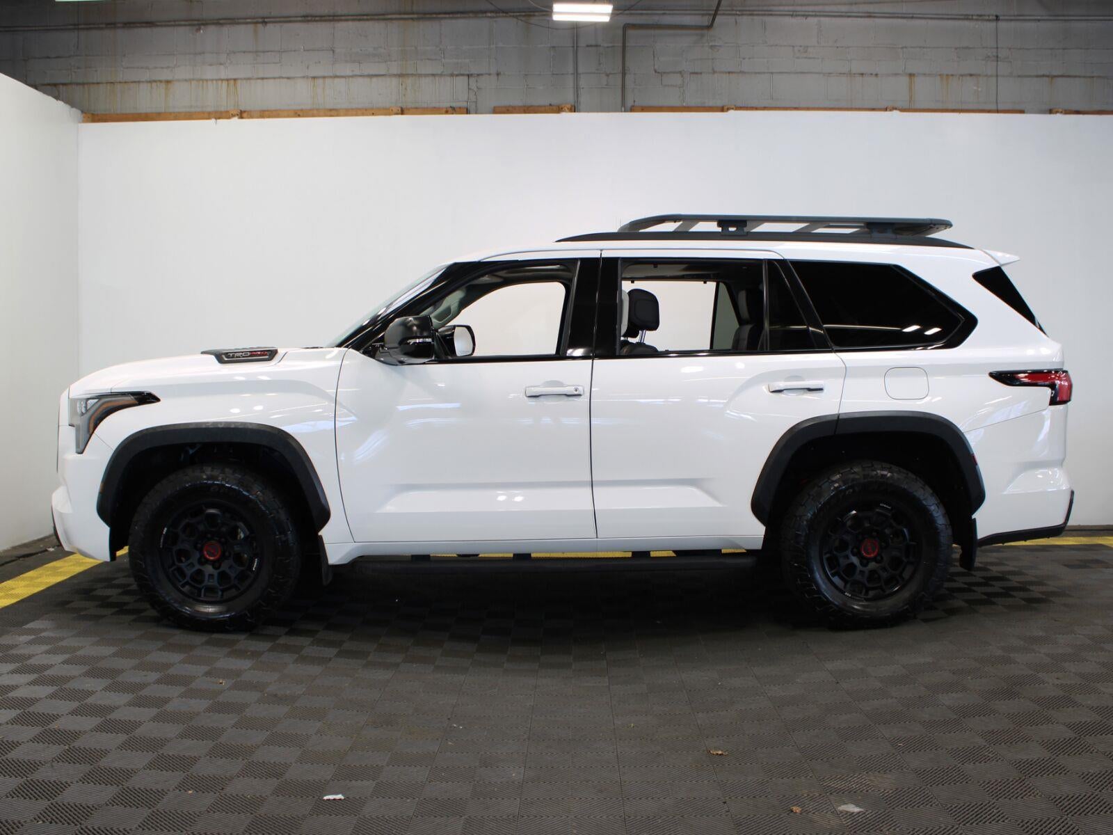 2023 Toyota Sequoia SR5
