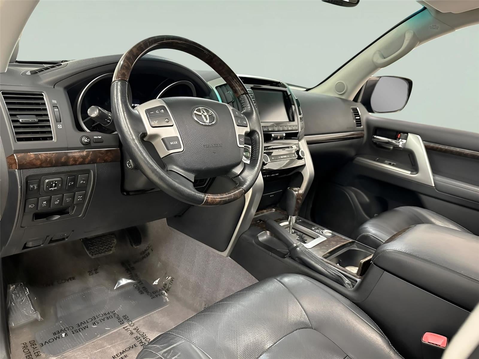 2013 Toyota Land Cruiser 4dr 4WD (Natl)