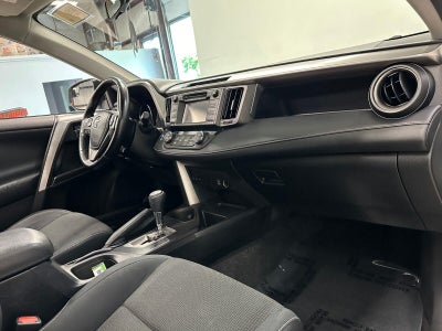 2016 Toyota RAV4 Hybrid XLE
