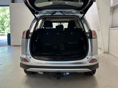 2016 Toyota RAV4 Hybrid XLE