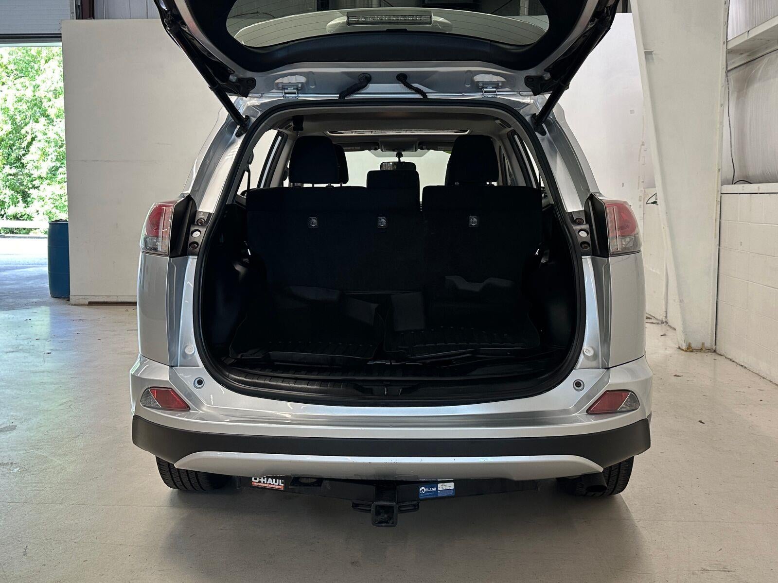 2016 Toyota RAV4 Hybrid XLE