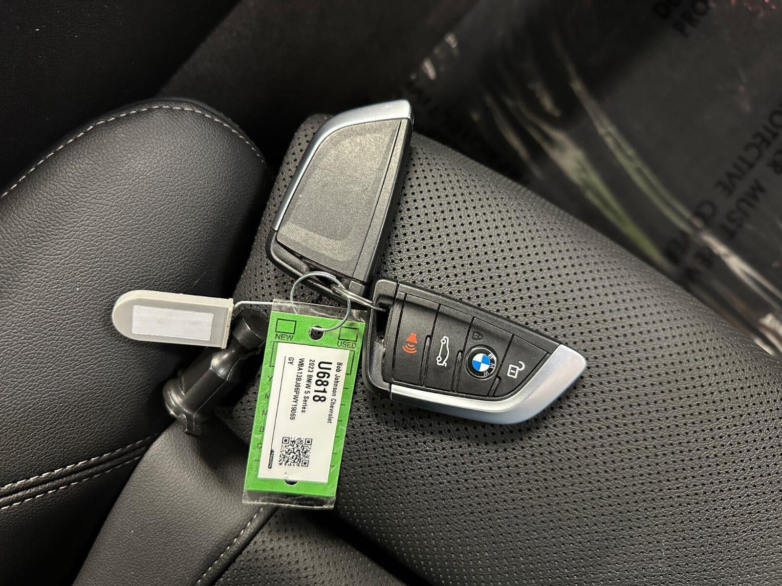 2023 BMW 530 i xDrive