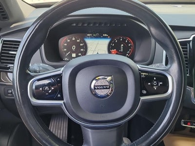 2018 Volvo XC90 Momentum