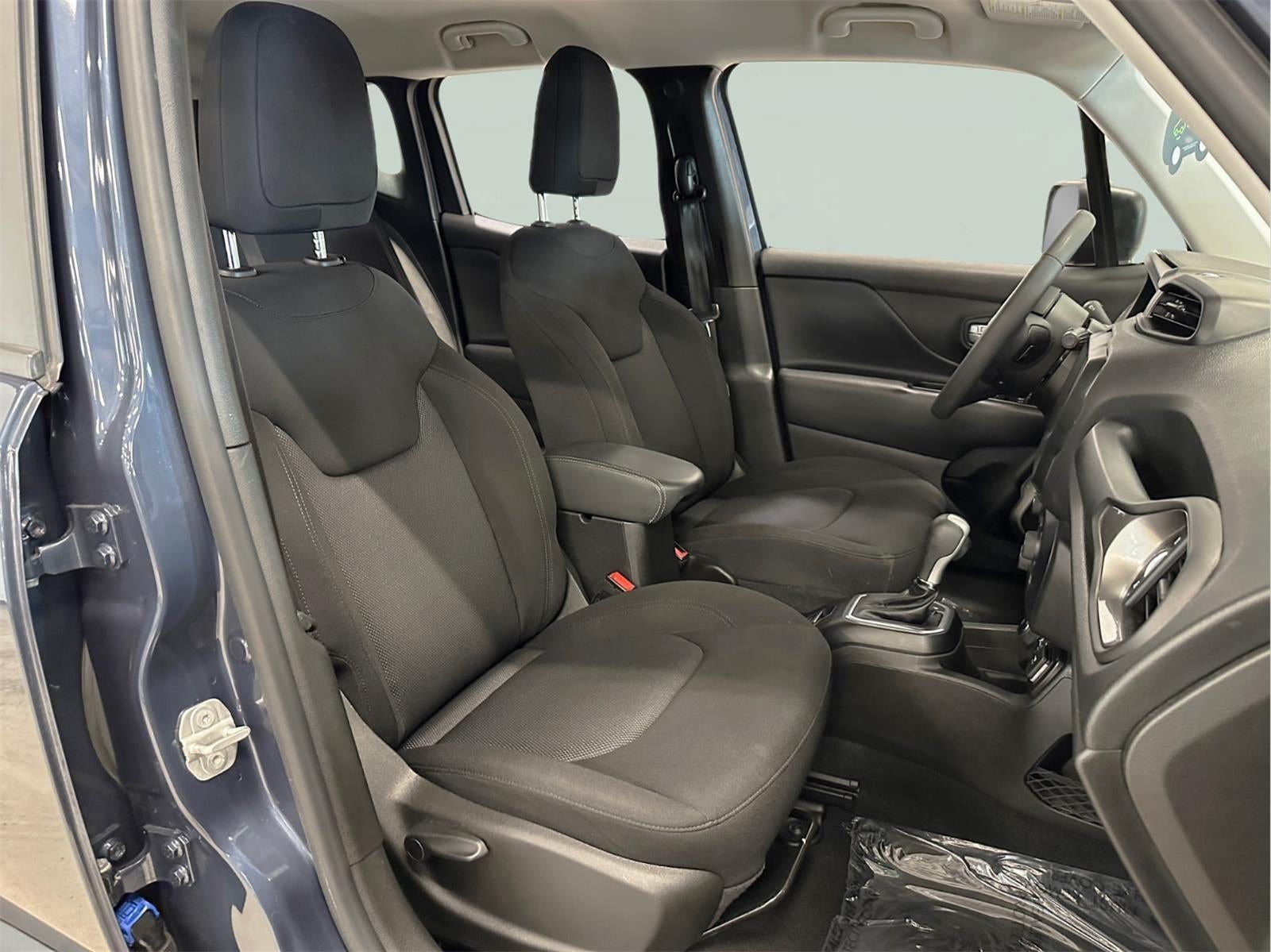2023 Jeep Renegade Latitude - Photo 10