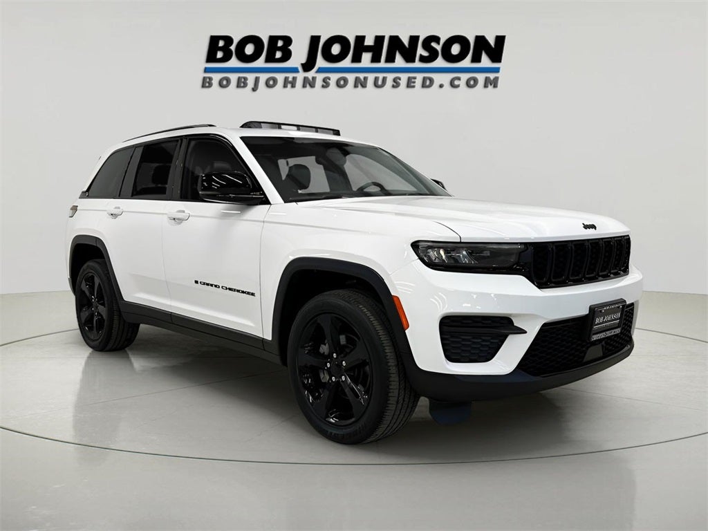 2023 Jeep Grand Cherokee Altitude CarBravo Certified