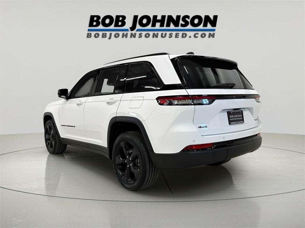 2023 Jeep Grand Cherokee Altitude CarBravo Certified