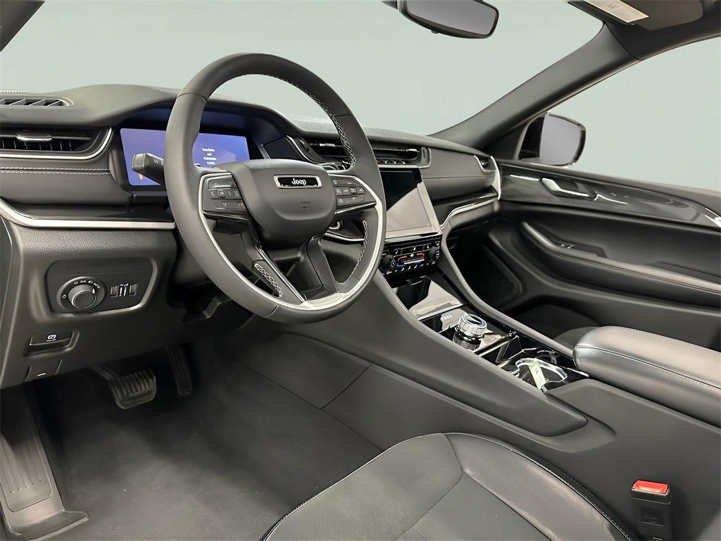 2023 Jeep Grand Cherokee Altitude CarBravo Certified