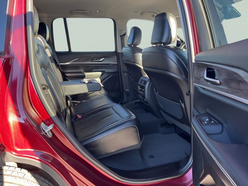 2023 Jeep Grand Cherokee Limited BLACK APPEARANCE PACKAGE