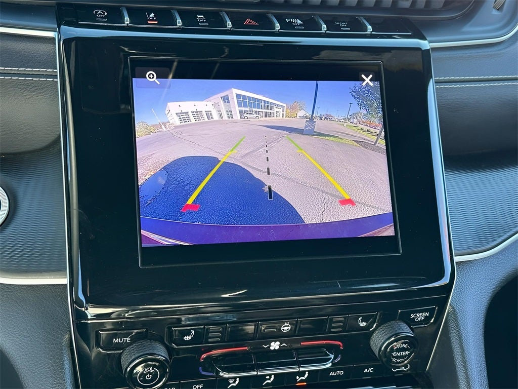 2023 Jeep Grand Cherokee L Altitude CarBravo Certified