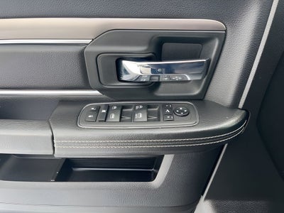 2024 RAM 1500 Classic Warlock HEMI 5.7L