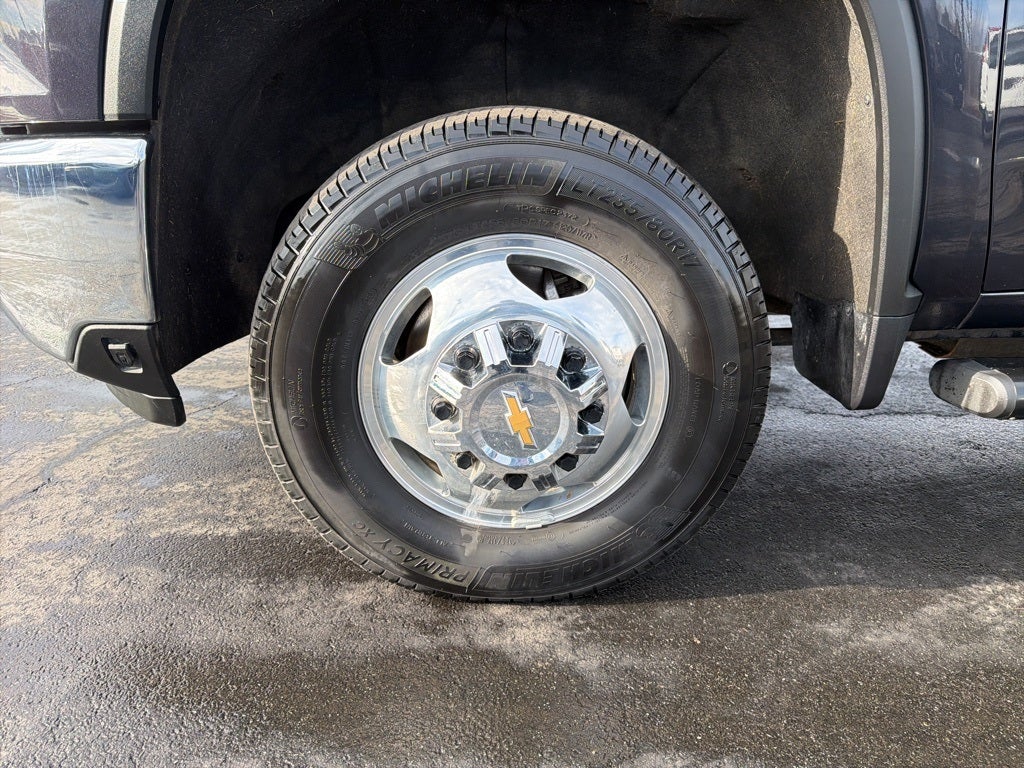 2024 Chevrolet Silverado 3500HD LT CARBRAVO!!