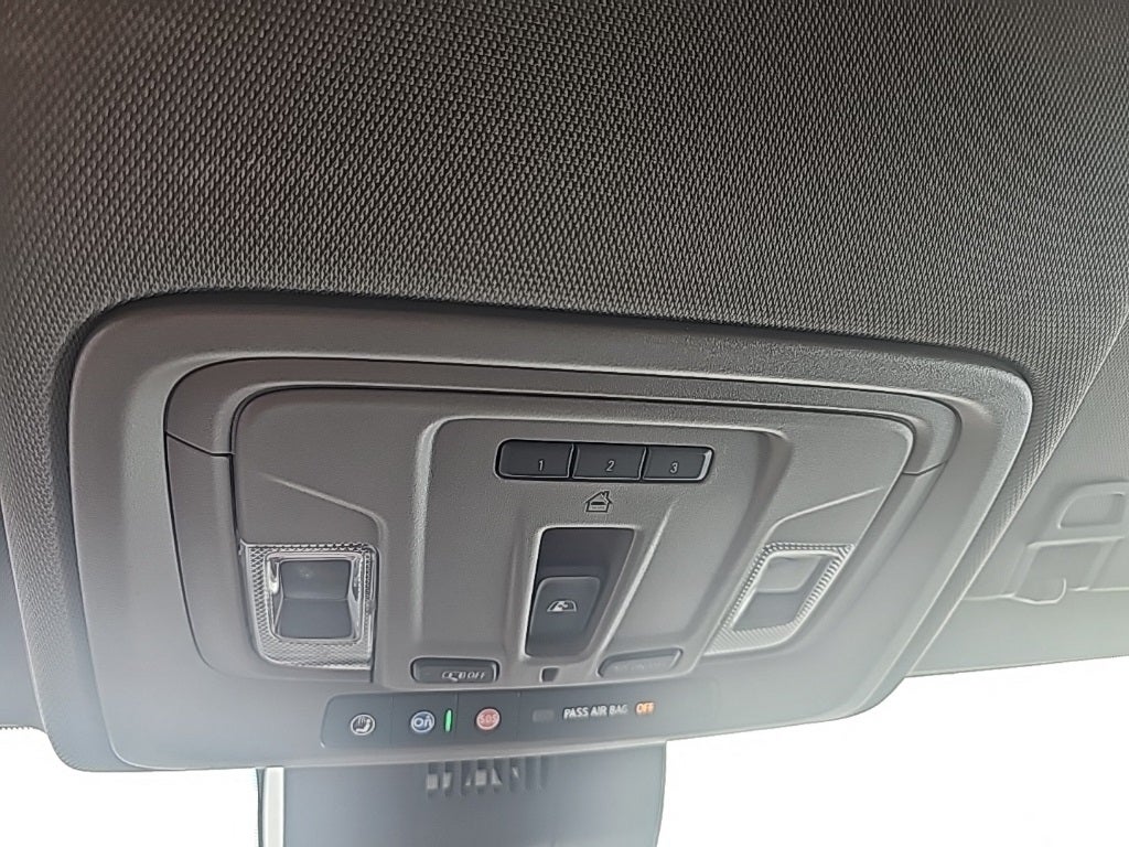 2023 Chevrolet Silverado 1500 RST Fresh Trade!!! Remote Start, Heated Seats/steering