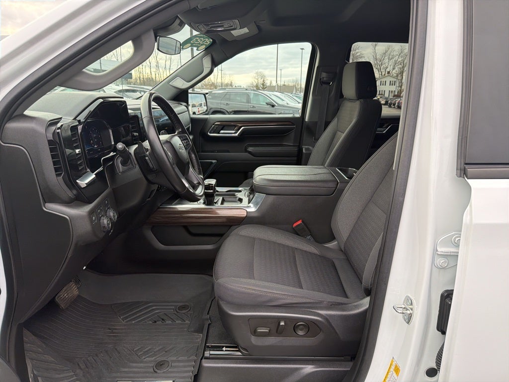 2023 Chevrolet Silverado 1500 RST CARBRAVO!