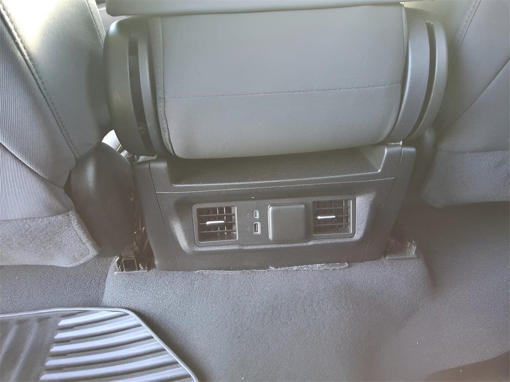 2025 Chevrolet Silverado 1500 LT V8 With Assist Steps and Hard Tonneau Cover!