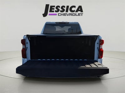 2025 Chevrolet Silverado 1500 LT V8 With Assist Steps and Hard Tonneau Cover!