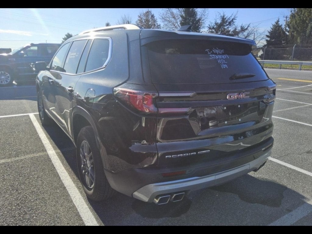 2025 GMC Acadia Elevation CARBRAVO CERTIFIED!