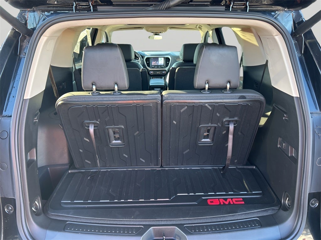 2023 GMC Acadia Denali CARBRAVO CERTIFIED!