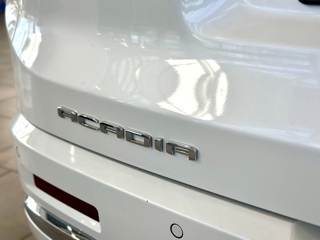 2023 GMC Acadia Denali Ultimate Package